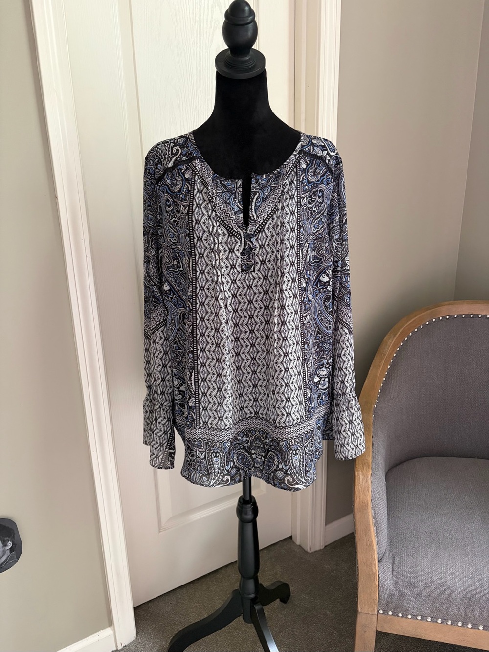 Belle by Kim Gravel Navy and White Paisley-Print Long Sleeve Tunic